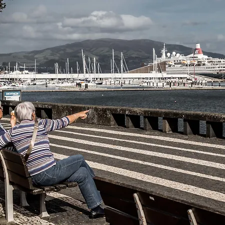 Bed and breakfast Cc - Ao Mercado Ponta Delgada