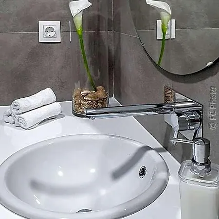 Bed & Breakfast Cc - 