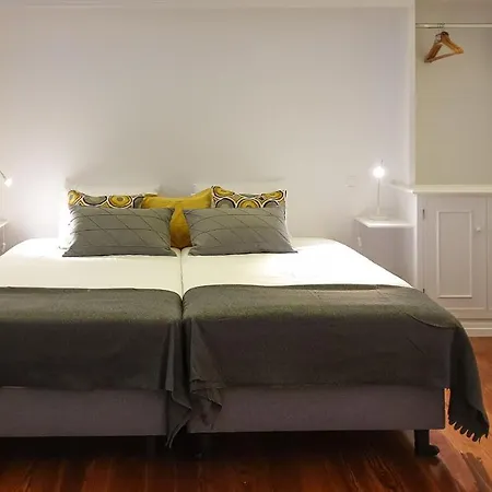 Bed & Breakfast Cc - 