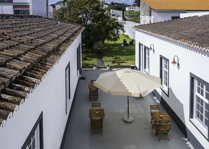 Bed & Breakfast Cc - 