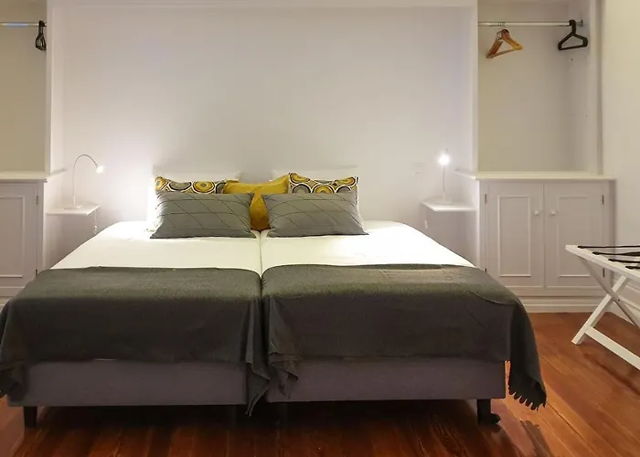 Bed & Breakfast Cc - 